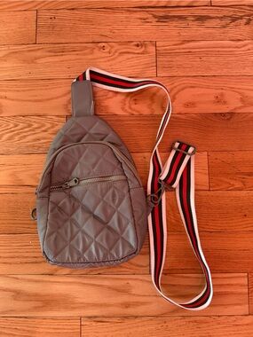 SOL AND SELENE Quilted Olive Green Bag with Striped Adjustable Strap